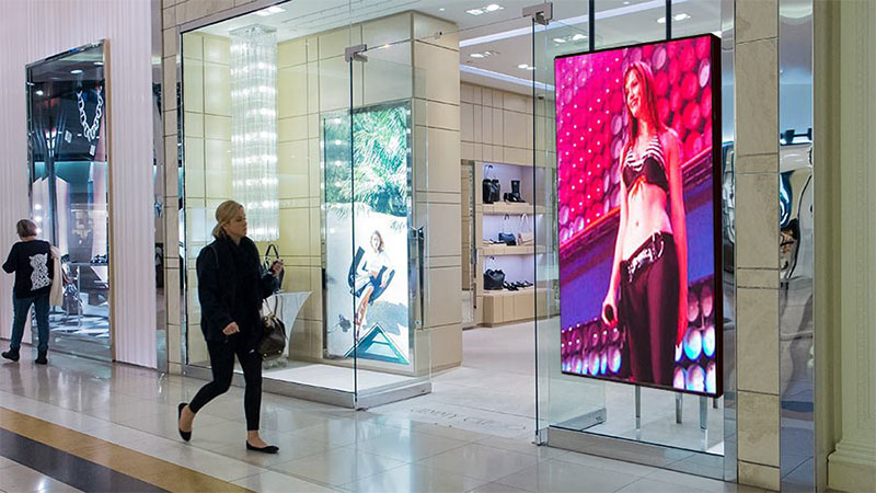Asianda 65inch High brightness Window Digital Signage installed in Shopping Mall in USA
